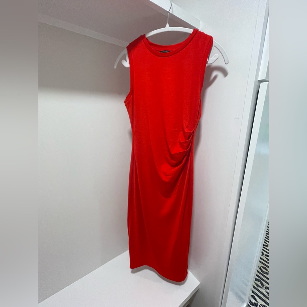 Red Sleeveless Sweater dress, form fitting. Banana Republic size XS